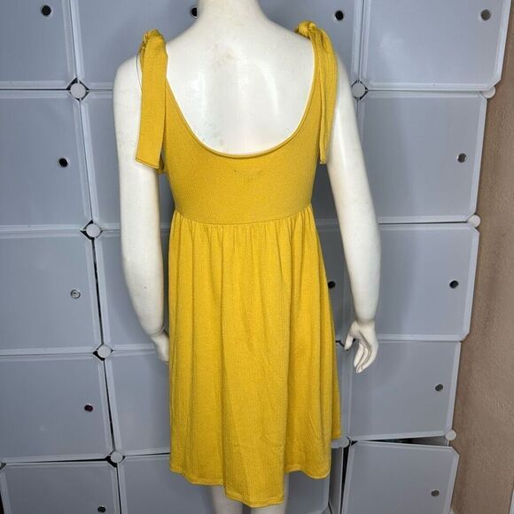 Wild Fable Mustard Shoulder Tie Textured Sleeveless Dress Size Medium - Picture 3 of 9